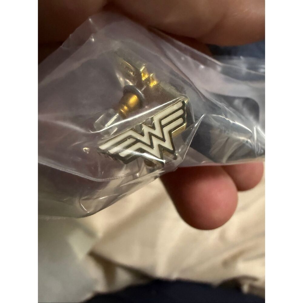 Wonder women earrings
